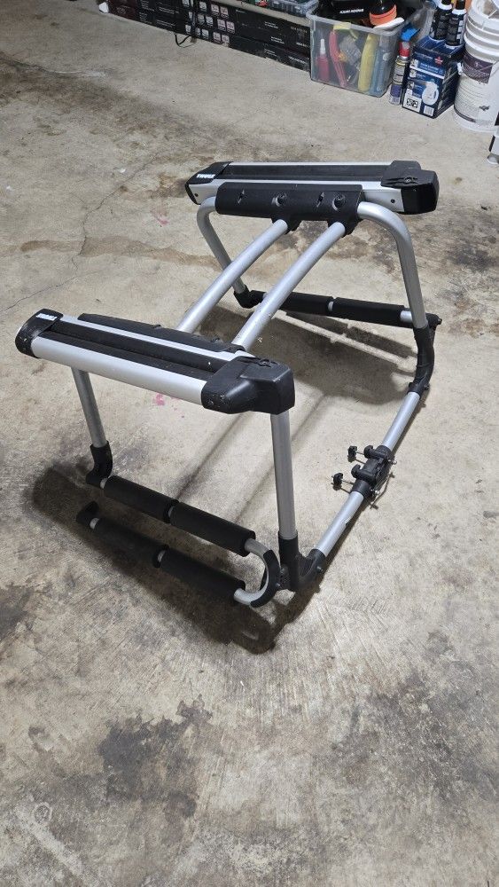Thule 9033 - Tram Ski/Snowboard Rack (Req. Hanging Hitch Bike Rack to Mount) - Black/Silver