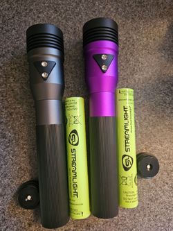 2 Streamlight Stinger LED flashlights
