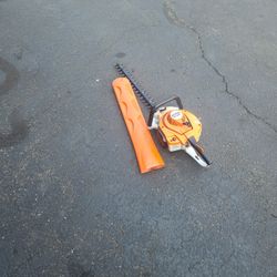 Stihl Hs-46c! 22' Gas Hedger!