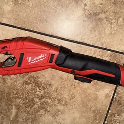 Milwaukee M12 12V Lithium-lon Cordless Copper Tubing Cutter (Tool-Only)