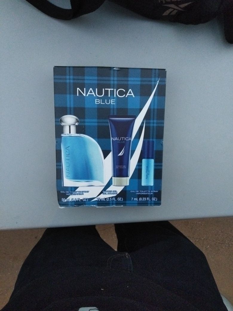 Nautica Blue Cologne Gift Set