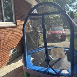Trampoline 