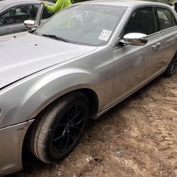2011 Chrysler 300 - Parts Only #DC5