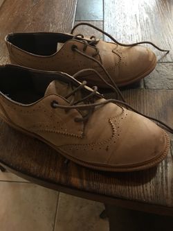 Tommy boys dress shoes size 2