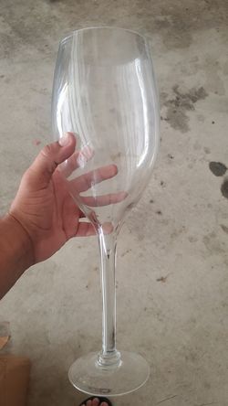 16 inch tall plastic champagne cups