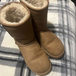 Ugg #9W 