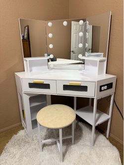 *** Corner Vanity Desk with Mirror and Lights***