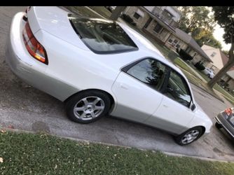 2000 Lexus ES 300