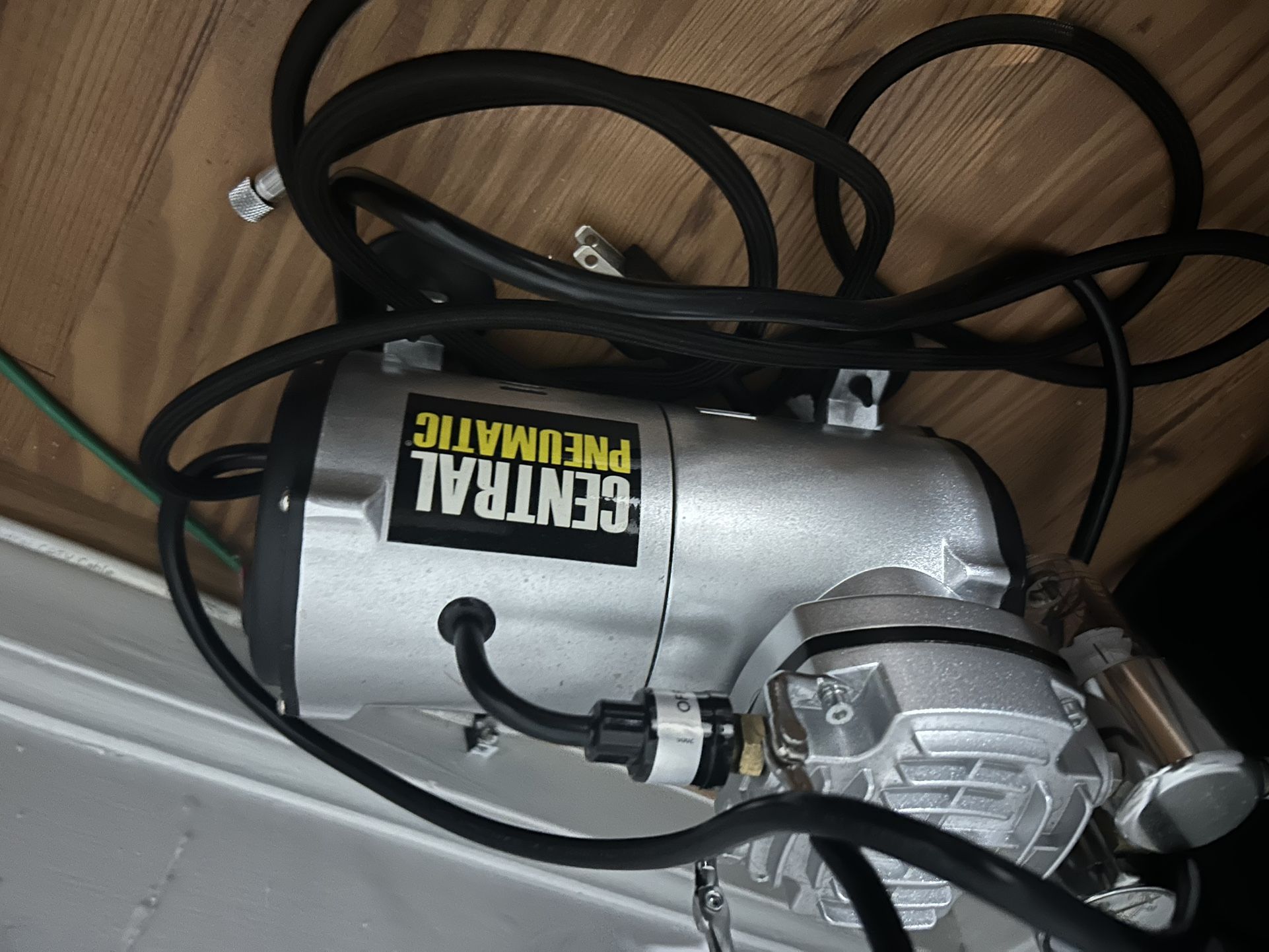 Air compressor