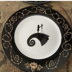 Disney Grinch Salad Plates (4)