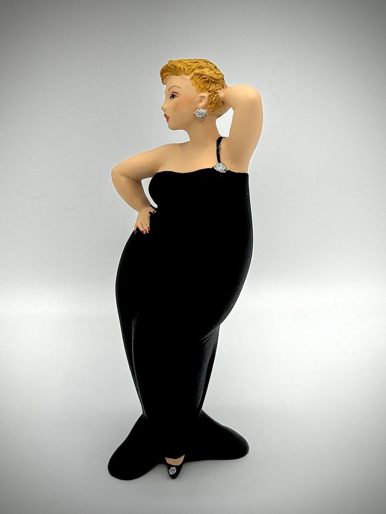 Emilio Casarotto Chubby Models Figurine Proud Ladies Plus Size Woman Sculpture