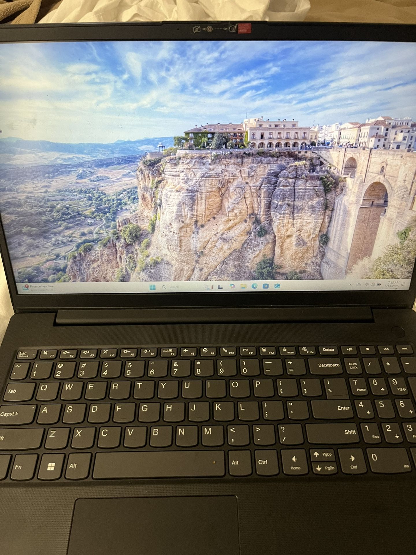 Lenovo v15 g2 Ijl laptop