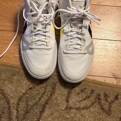 CONVERSE Men’s size 11.5