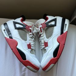 Jordan 4 Fire Red 2020 Size 11.5