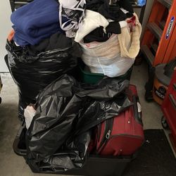 Ropa De Mujer,y Otros Articulos 