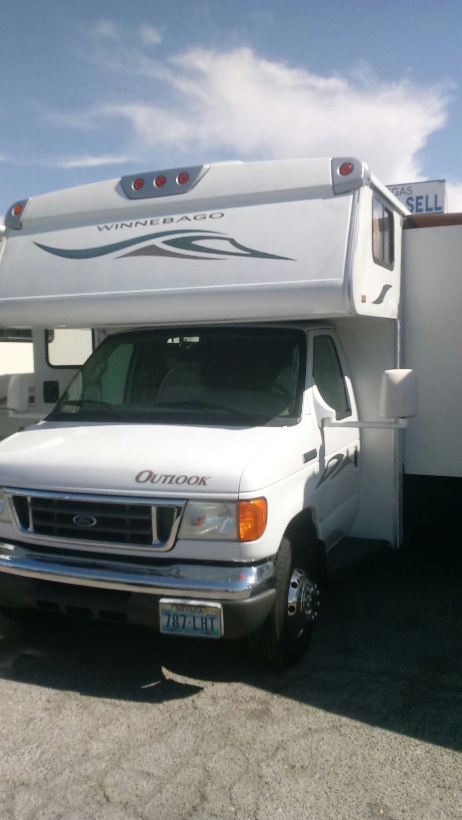 2007 31 foot Winnebago Outlook only 23k miles