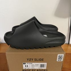 Adidas Yeezy onyx slides Size 11 Brand New 
