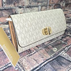 Michael Kors Vanilla Wallet