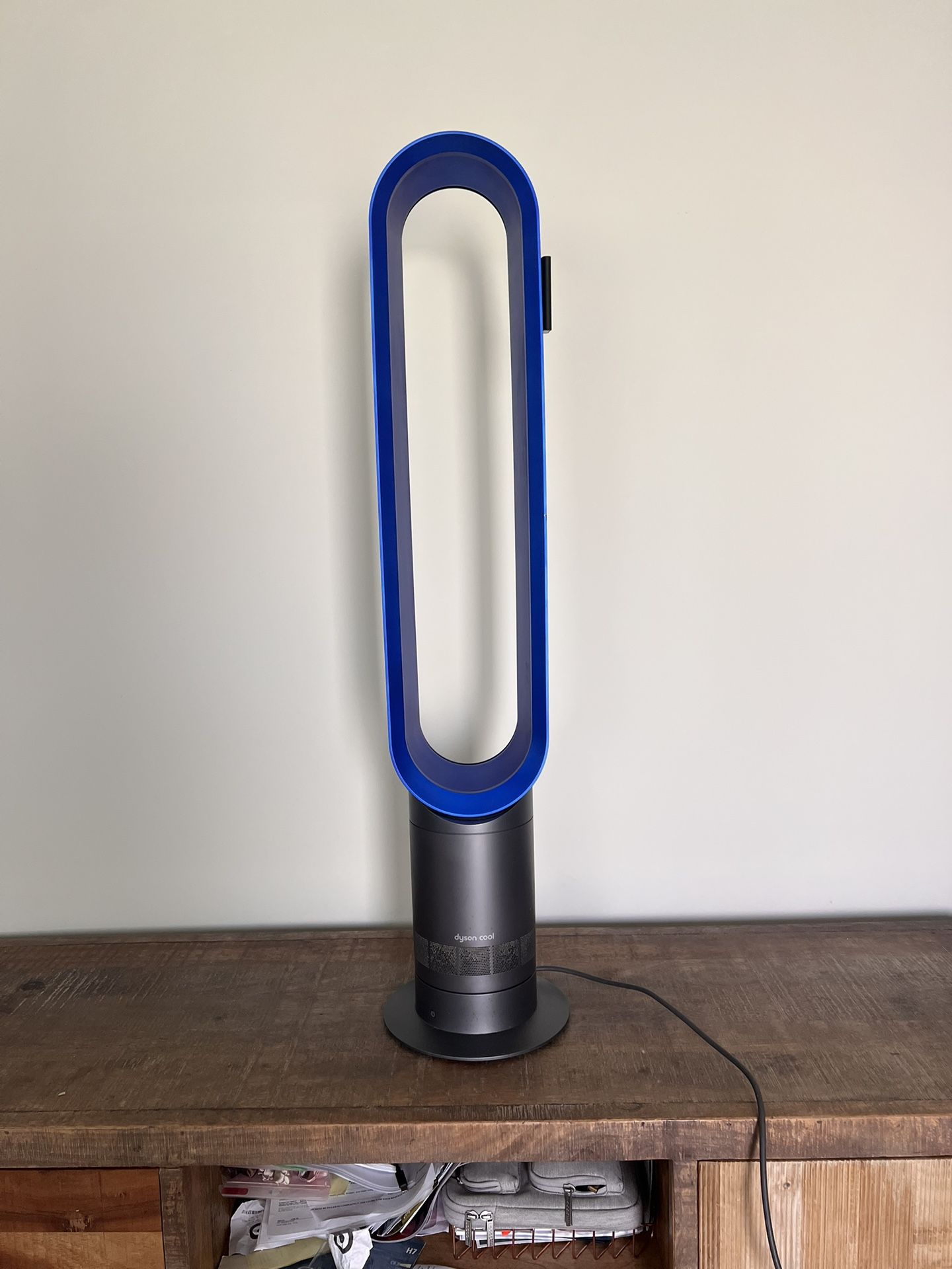 Dyson AM 07 Oscillating Blade less Air Tower