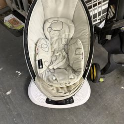 Mamaroo 4moms baby swing
