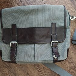 Fossil Messenger bag