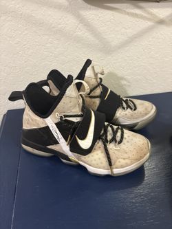 LEBRON Size 9 NEED GONE ASAP