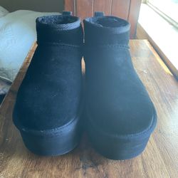 Ugg Women’s Classic Ultra Mini Platform Boots