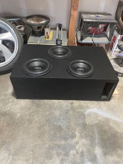 3 svr D2 skar 12" in a custom box with 2k skar amp