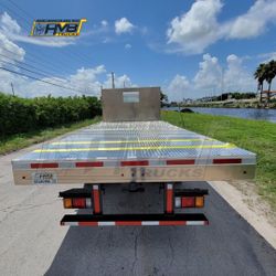 FABRICACIÓN DE FLATBEDS PERSONALIZADOS POR AMB TRUCKS