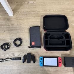 Nintendo Switch (Original) – Complete Set + Travel Cases
