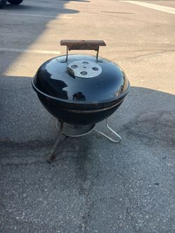 Small weber charcoal grill