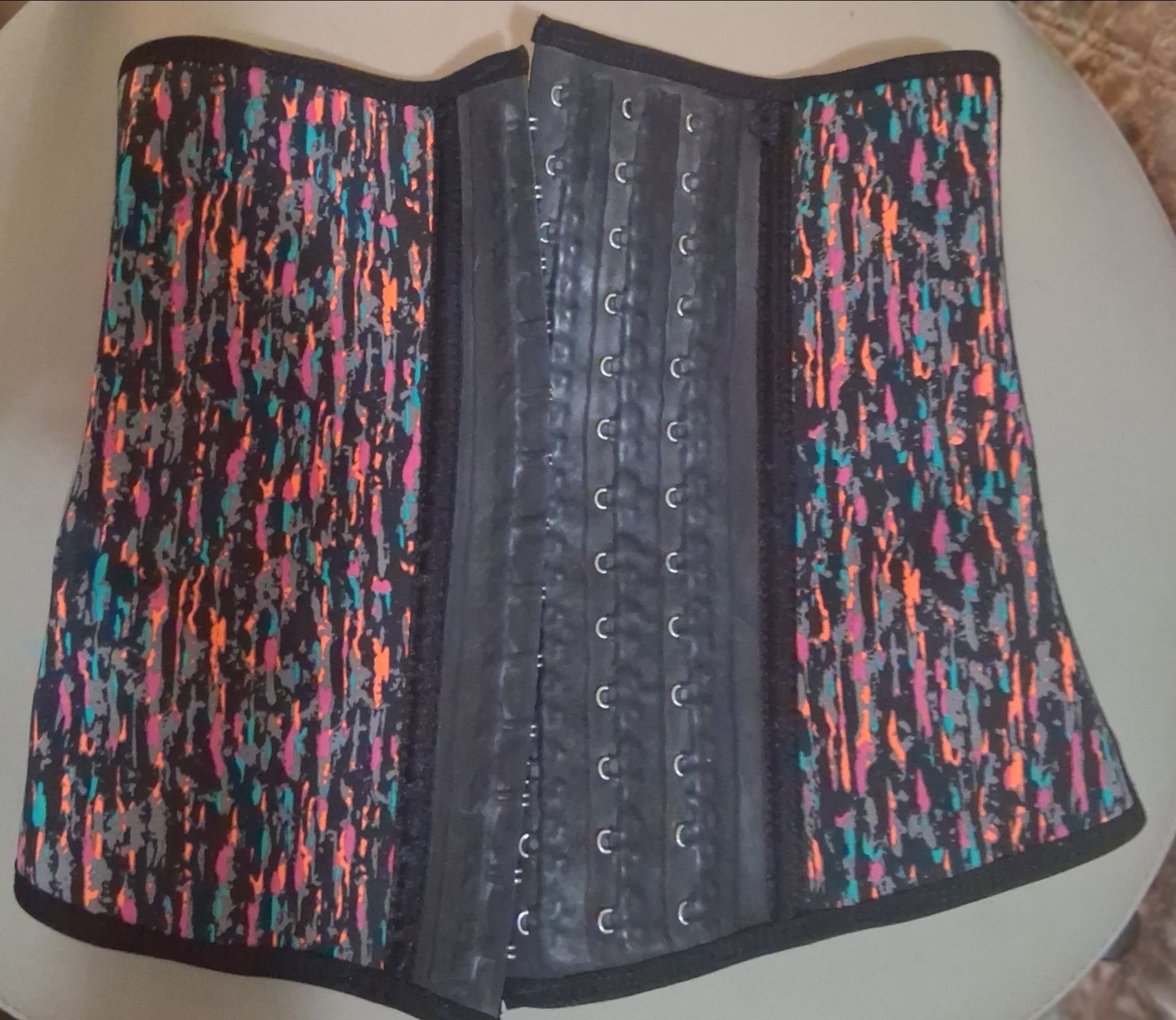 Waist trainer