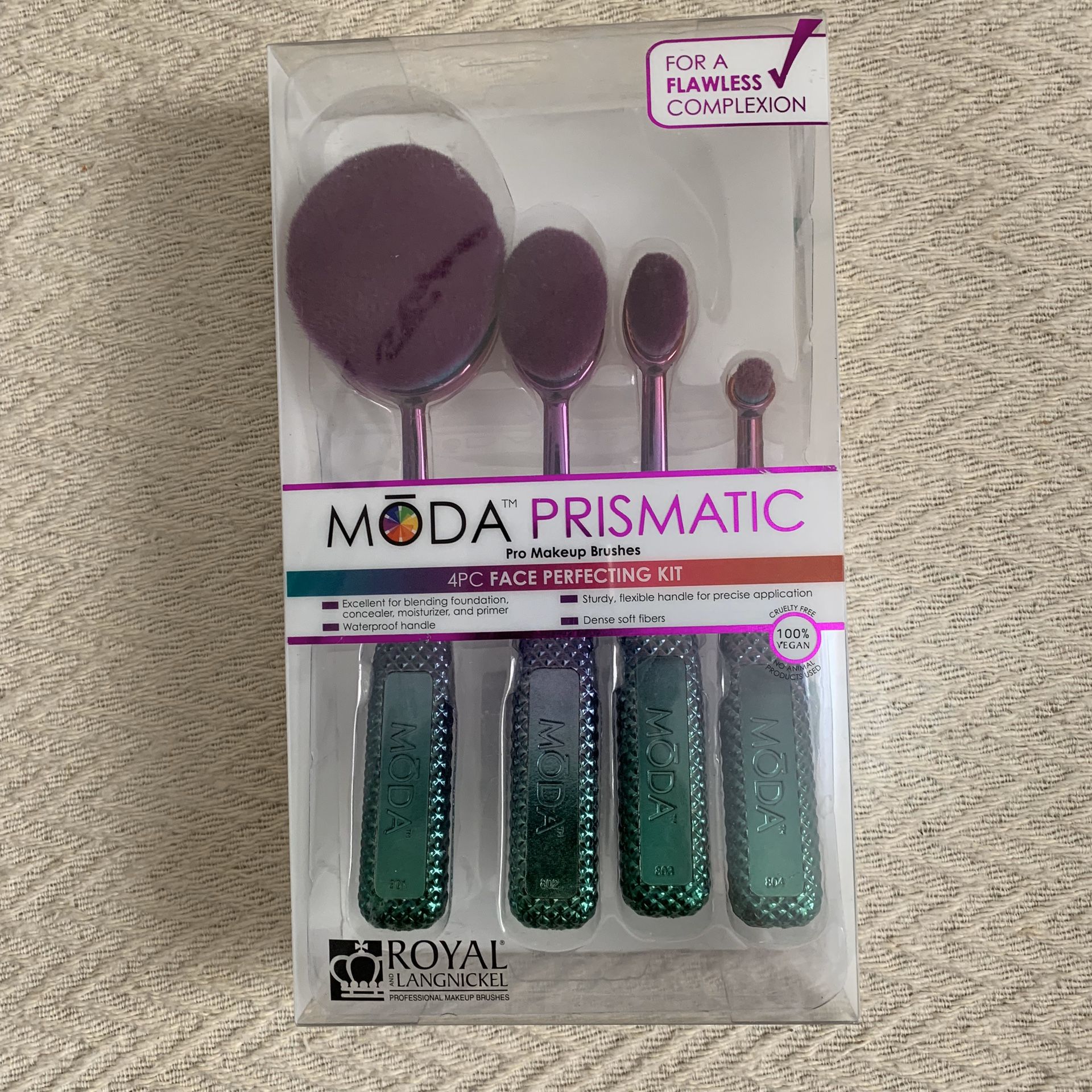 Mōda Prismatic face perfecting makeup brushes