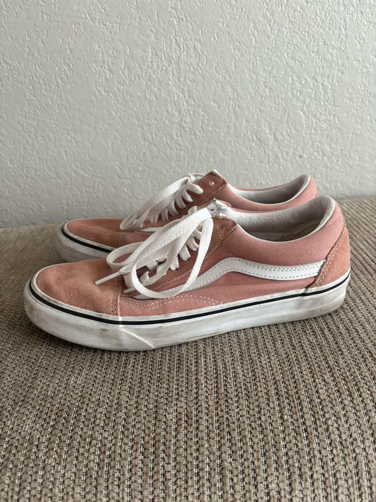 Women’s size 8 vans - rose