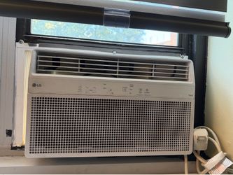 8,000 BTU 115 Volts Window Air Conditioner Unit Cools 350 sq. ft. with Remote, WiFi Enabled and Dehumidifier in White