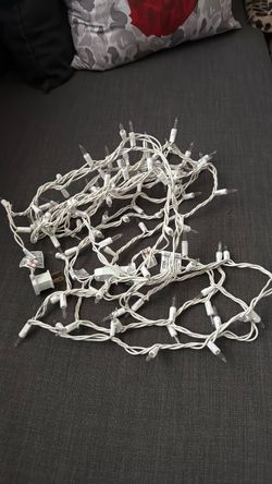 Small bundle white string lights