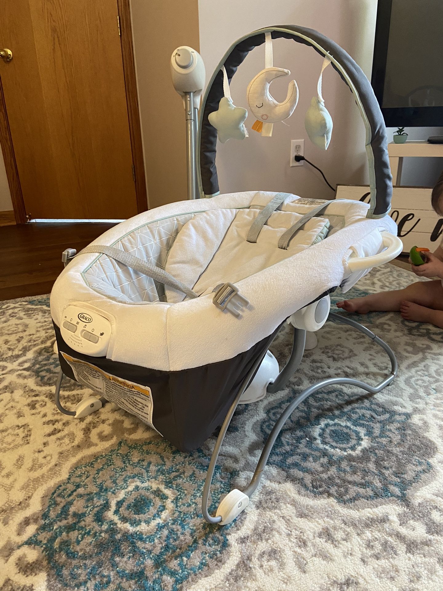 Graco Soothe 'n Sway LX Swing with Portable Bouncer for Sale in Alsip