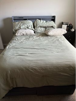 Full size bed and box spring