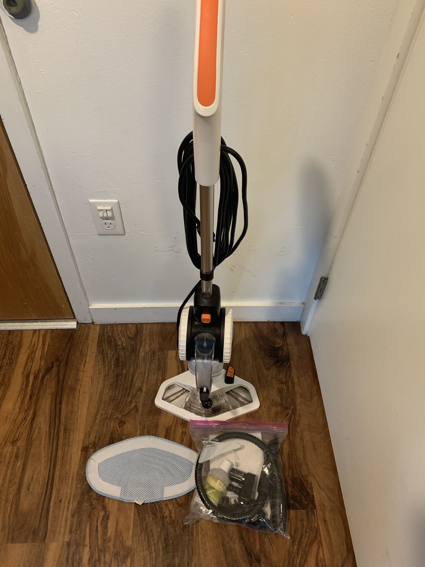 TACKLIFE Steam Mop, Steam Cleaner Multi-function Floor Steamer and Hand-held Steam Floor Mop