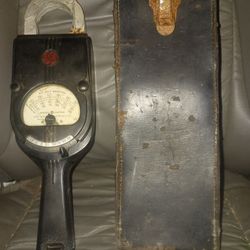 Vintage GE AC Volt Ammeter