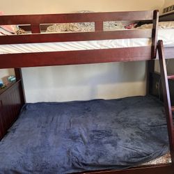 Bunk Beds For Kids With 2 Drawers. 