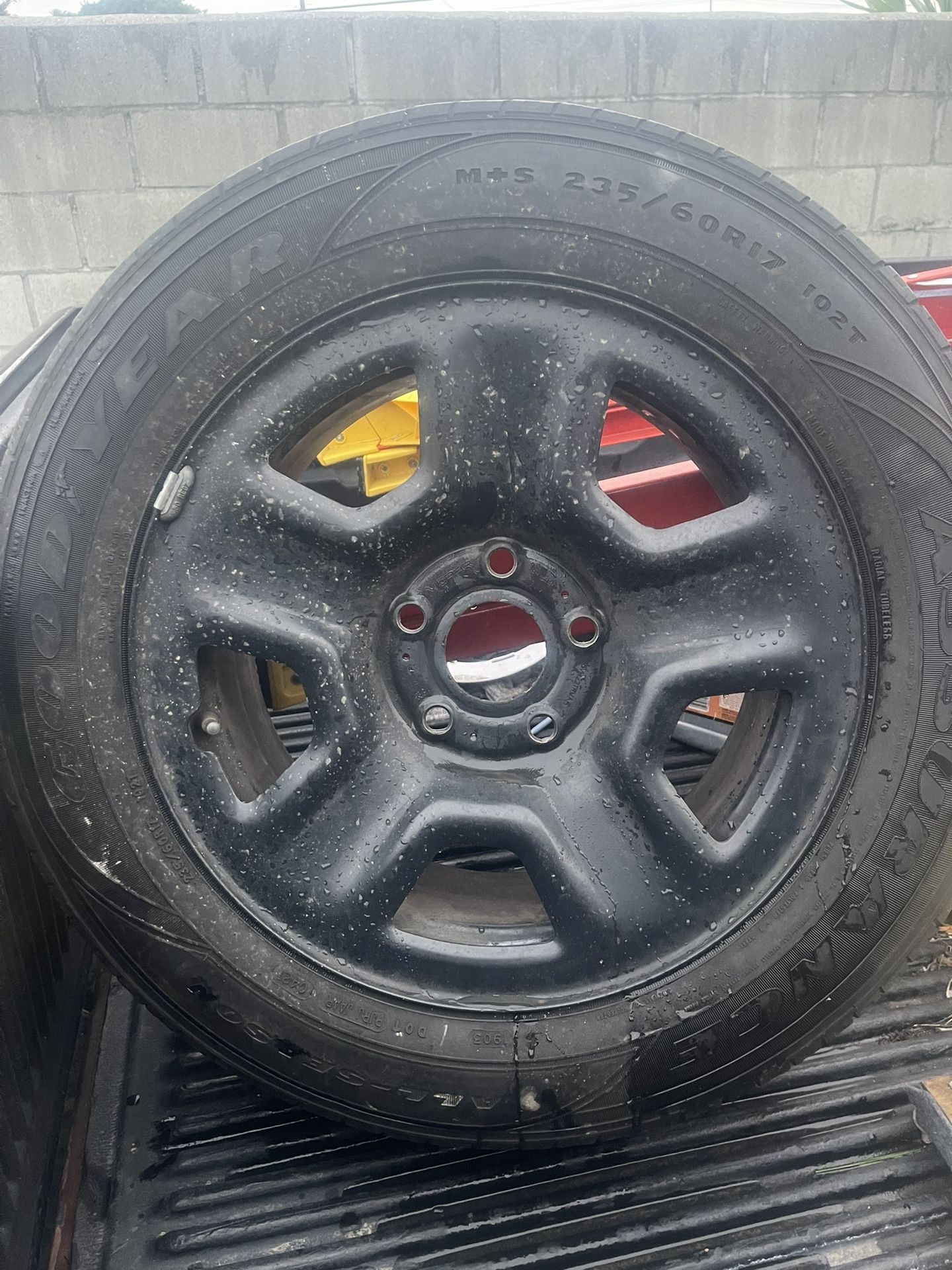 5 Lug Rim Good Tire