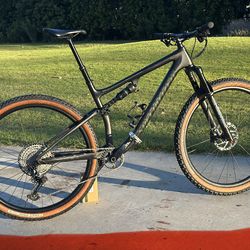 2021 Specialized Epic Evo Carbon Mountain Bike Large