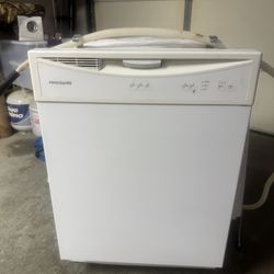 Fridgidaire Dishwasher (used)