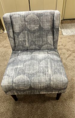 Brand new lounge chair with wood legs detail in photos pickup Gaithersburg md20877