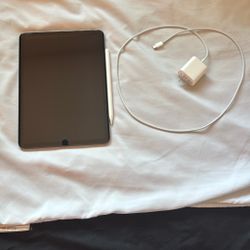 iPad Air 4th Gen 64gbs W/ Apple Pencil