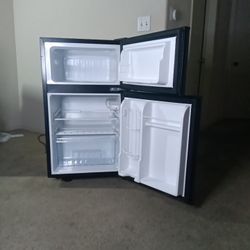 Rca Mini Fridge 