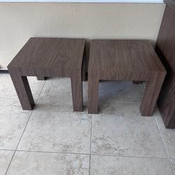 2 End Tables 