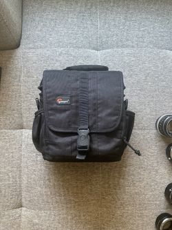 Lowepro aventura 140 camera bag