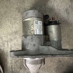 OEM Nissan Sentra/Versa/Cube Starter - Hitachi 23300-EN20A